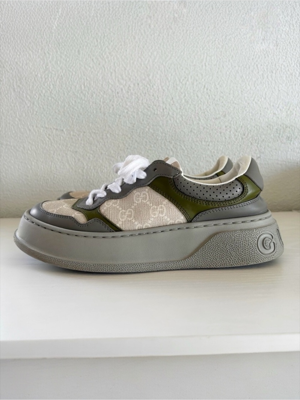 Gucci Dali GG Monogram Platform Sneakers Gray Canvas Low Top EU 37